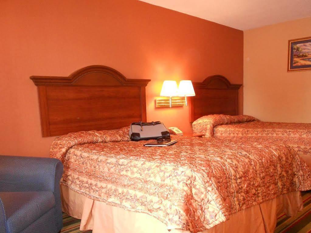 Baymont By Wyndham Troy Otel Dış mekan fotoğraf