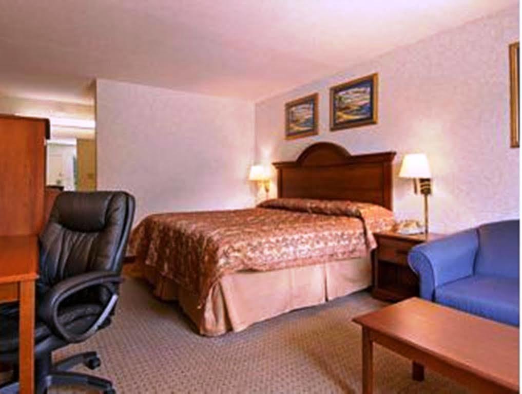 Baymont By Wyndham Troy Otel Dış mekan fotoğraf